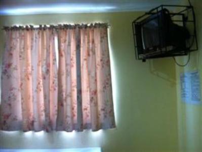 Amethyst Econotel Santa Rosa (Laguna) Quarto foto